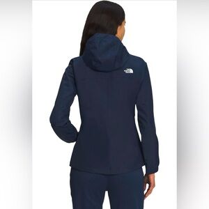 The North Face Rain Resistant Jacket unisex